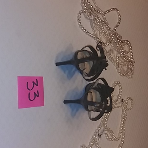 Heels - Picture 3 of 4